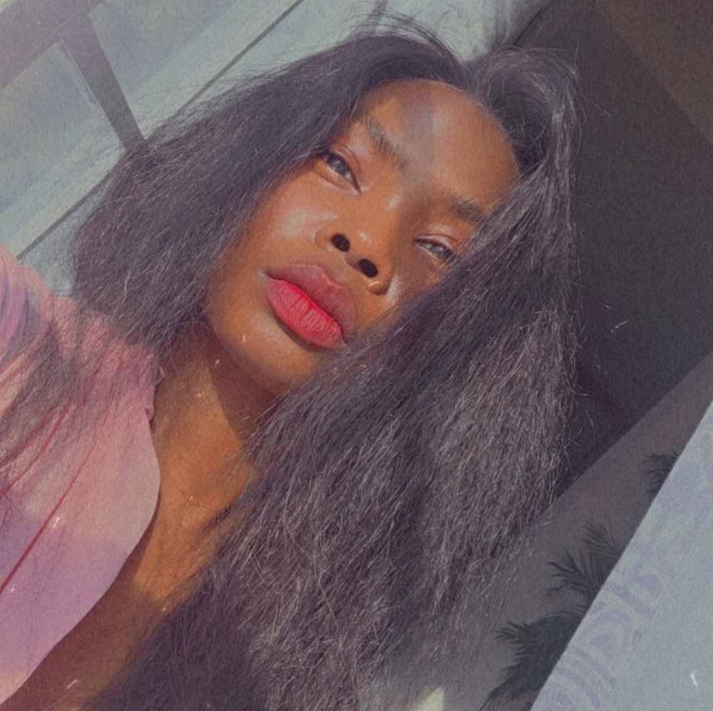 Meet your Posher, Gloria